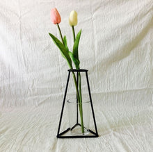 Load image into Gallery viewer, Creative Art Style Retro Iron Line Flowers Vase Metal Plant Holder Modern Solid Nordic Styles Iron Vase Home Art Garden Decor