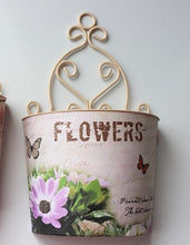 Load image into Gallery viewer, 1Pcs Plastic Wall Hanging Flower Vase Pot Wall Flower Basket Rural Garden Home Decoration Flower Basket Home Decor